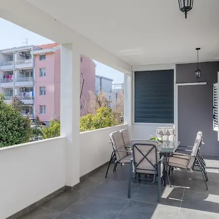 New- 3 Bedroom In Apartamento *